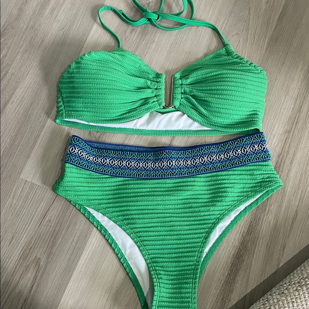 ☀️ Women’s textured green bikini set